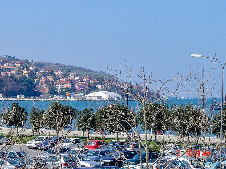 Koper — manufacturer and distributor portals for local businesses