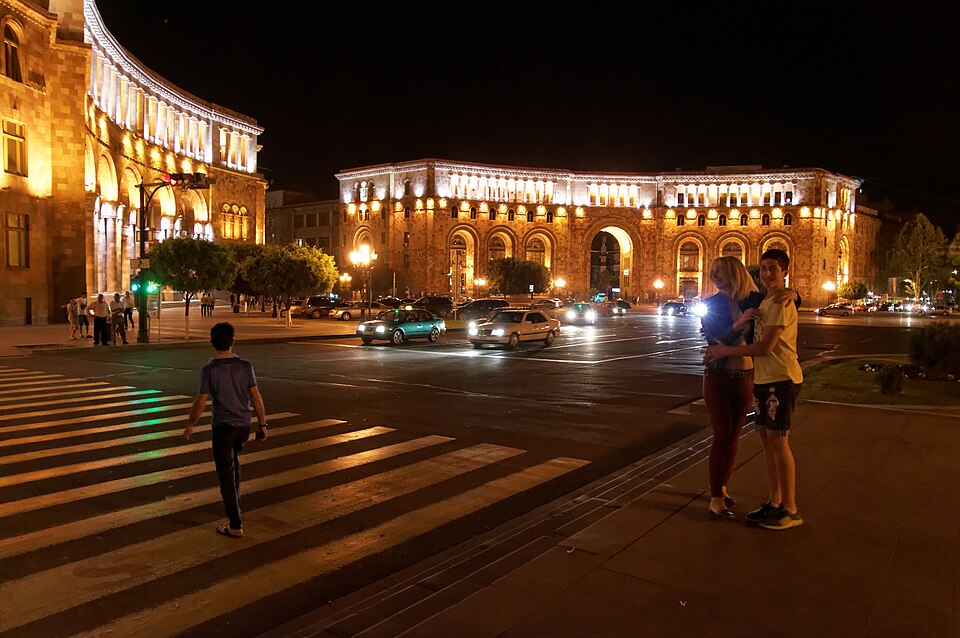 Yerevan — international and multi-region stores for local businesses