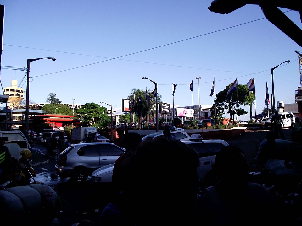 Ciudad del Este — manufacturer and distributor portals for local businesses