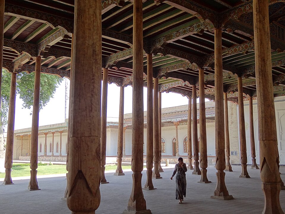 Kokand — local market for international and multi-region stores