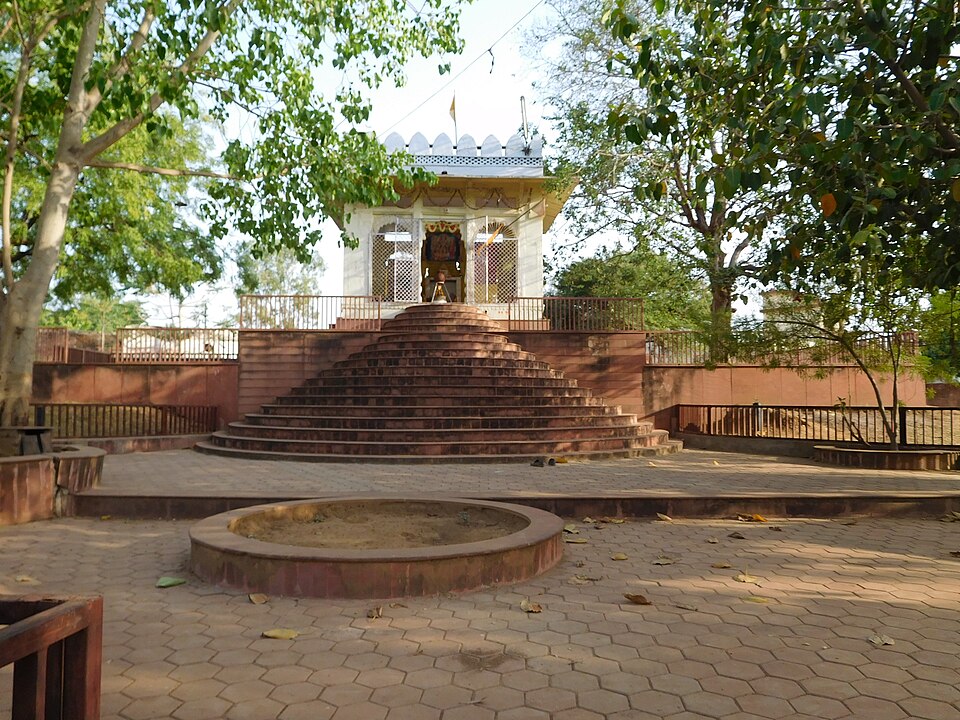 Shivpuri — local market for multi-vendor marketplaces