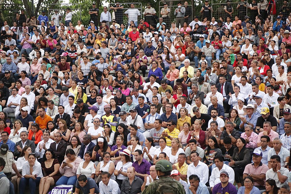 Santo Domingo de los Colorados — multi-vendor marketplaces for local businesses