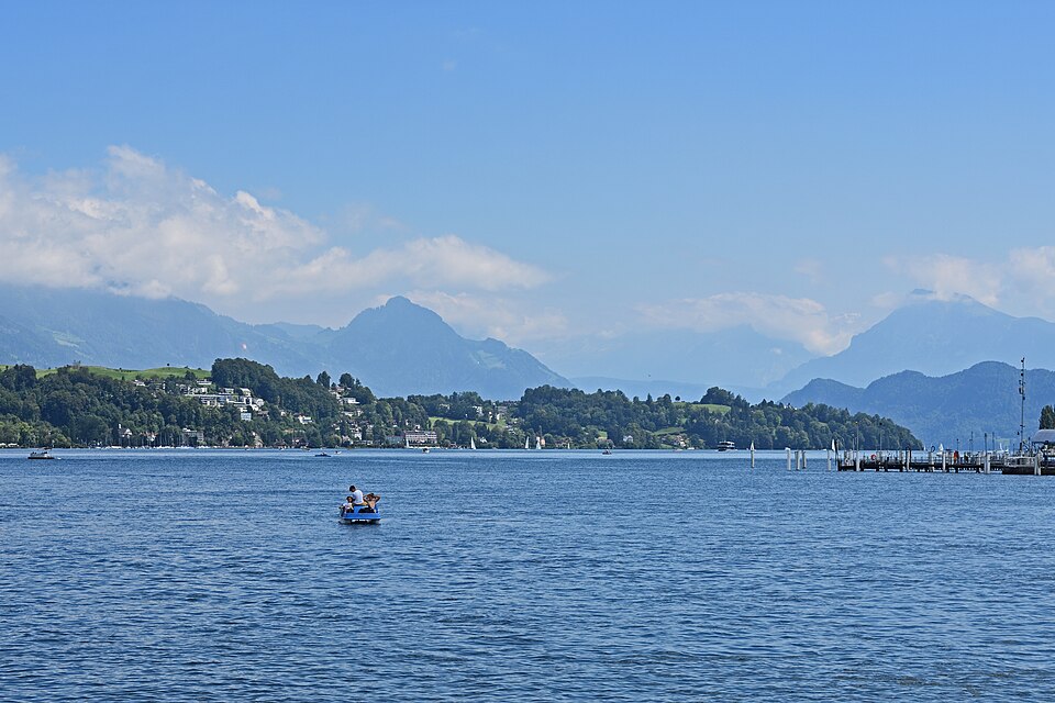 Lucerne — multi-vendor marketplaces for local businesses