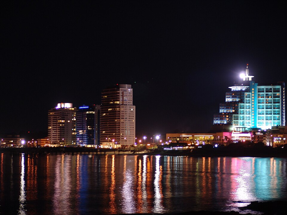 Punta del Este — manufacturer and distributor portals for local businesses
