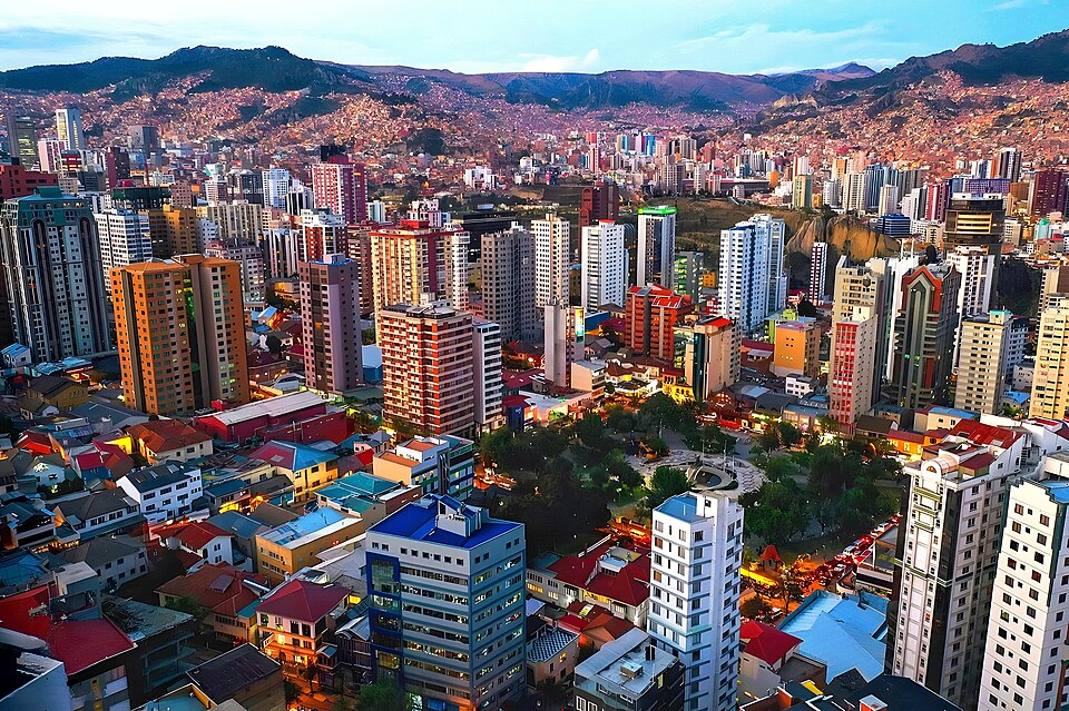 La Paz — subscription and membership platforms for local businesses