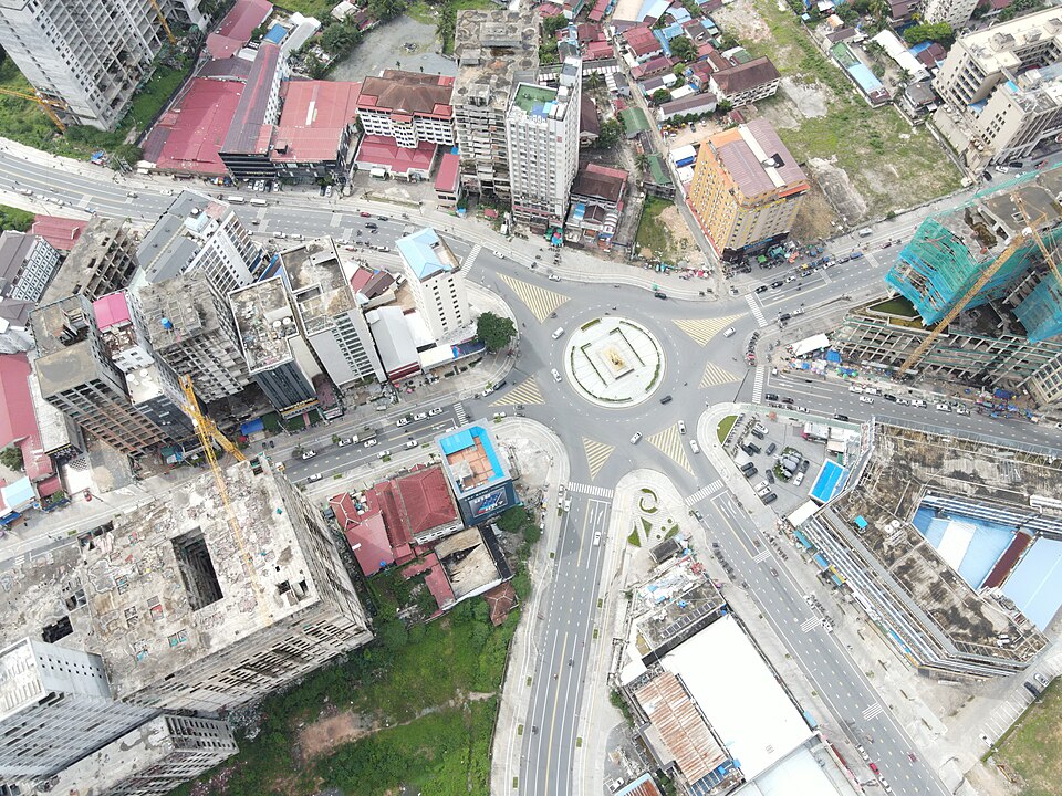 Sihanoukville — local market for online stores