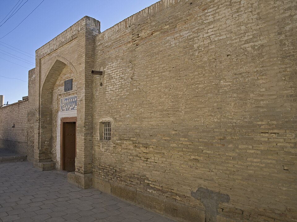 Bukhara — multi-vendor marketplaces for local businesses