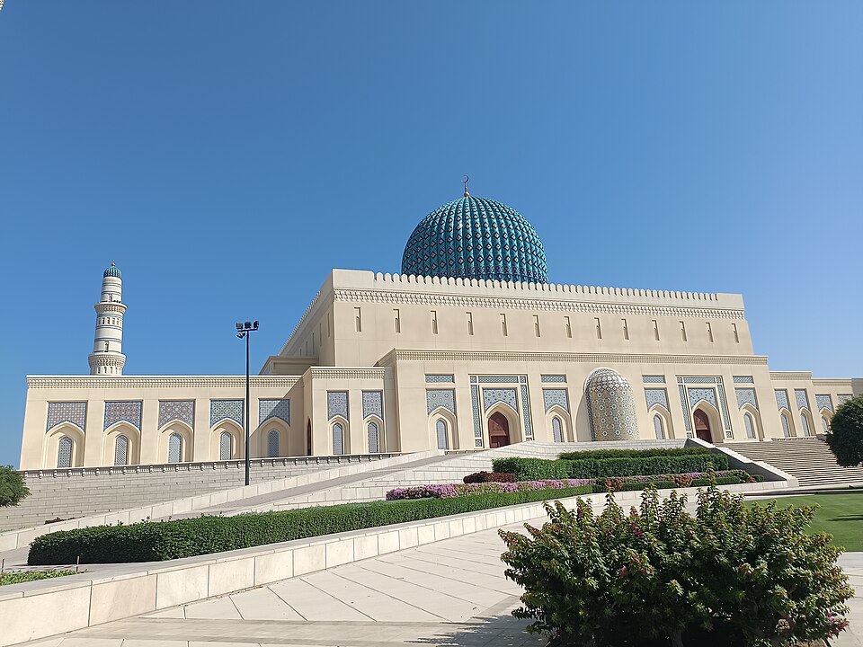 Sohar — manufacturer and distributor portals for local businesses