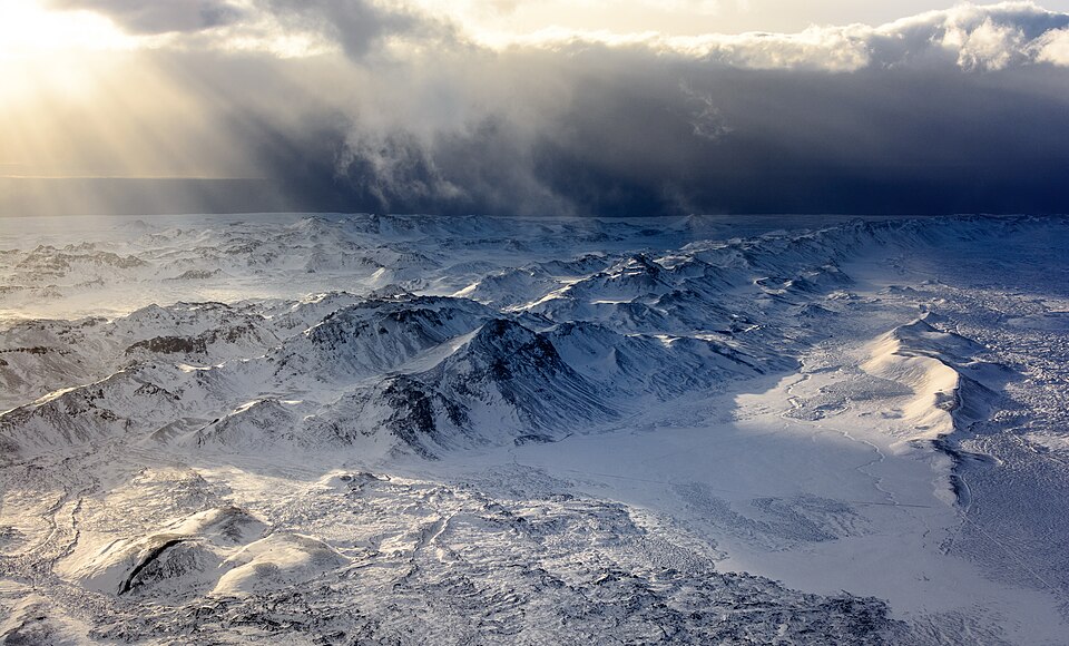 Iceland — local market for international and multi-region stores