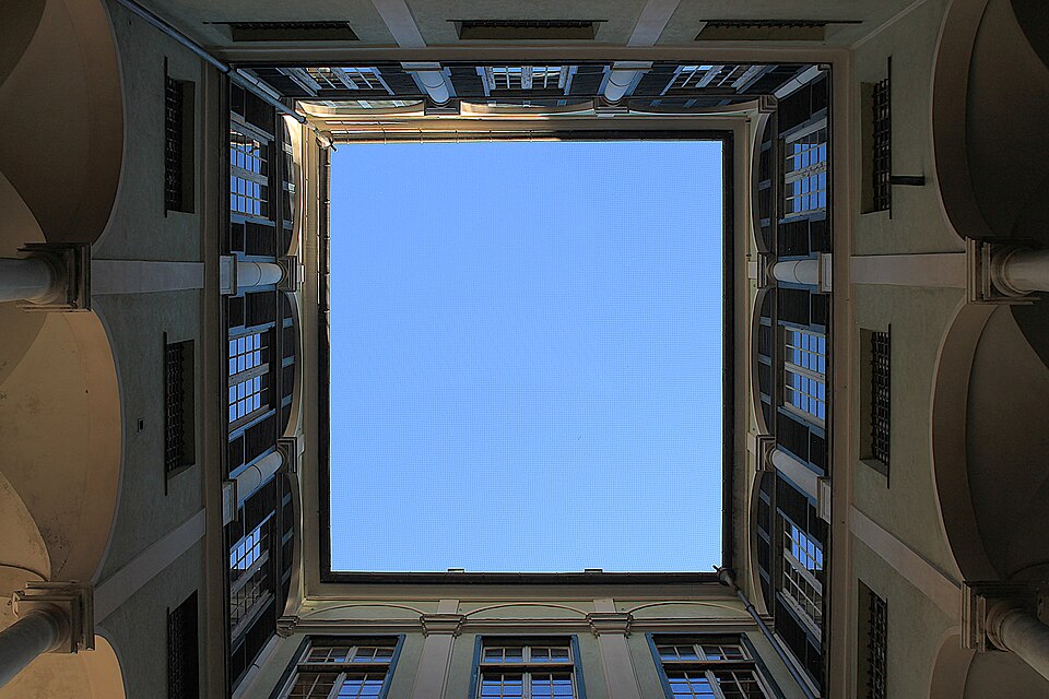 Genoa — local market for service booking platforms