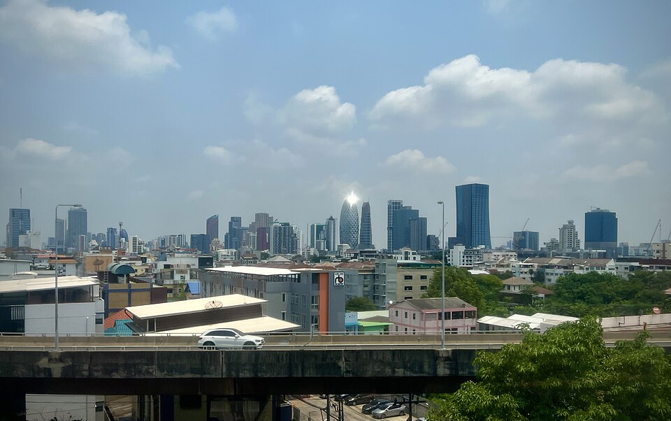 Bangkok — international and multi-region stores for local businesses