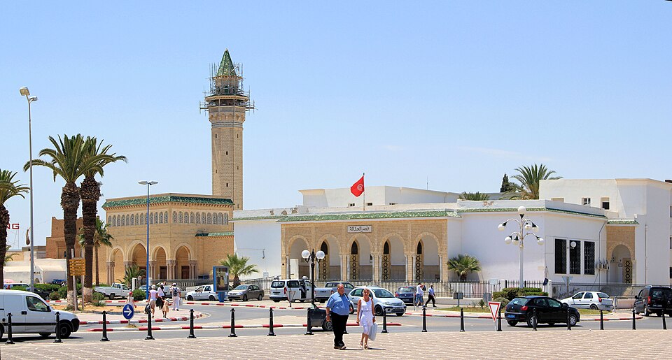 Monastir — local market for custom e-commerce platforms