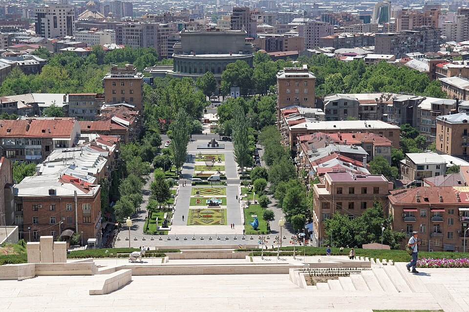 Yerevan — manufacturer and distributor portals for local businesses