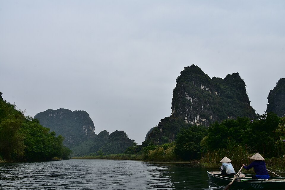 Vietnam — custom e-commerce platforms for local businesses