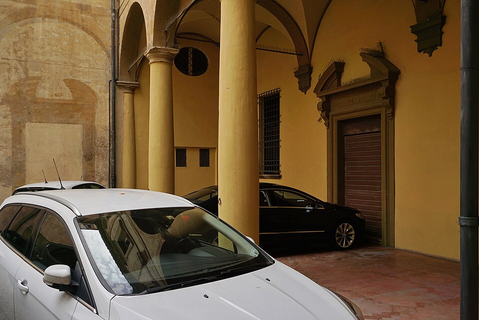 Bologna — manufacturer and distributor portals for local businesses