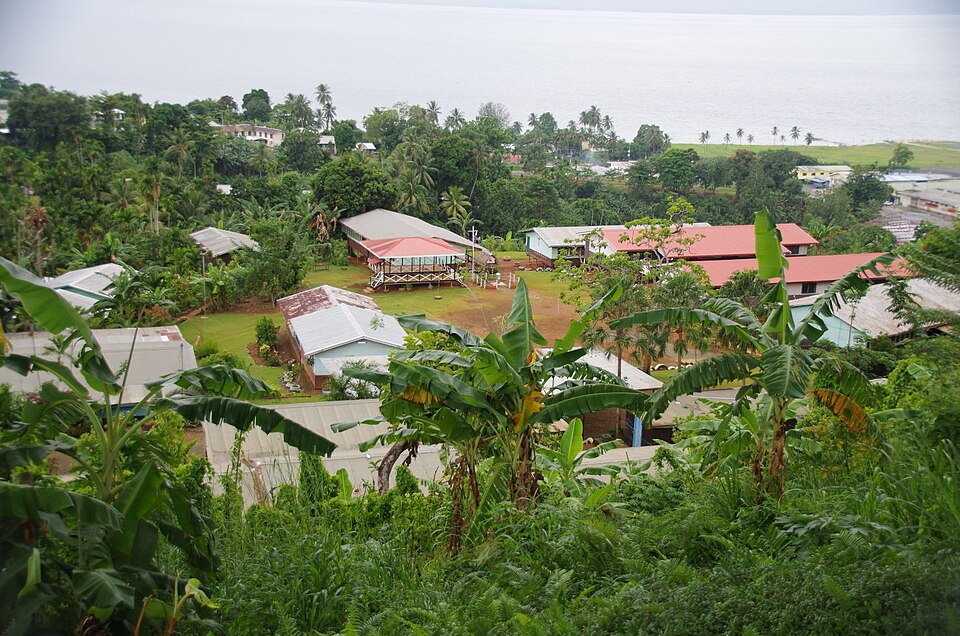 Alotau — local market for manufacturer and distributor portals