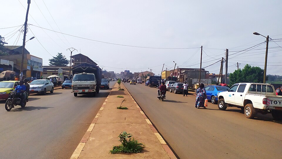Bafoussam — local market for mobile commerce apps