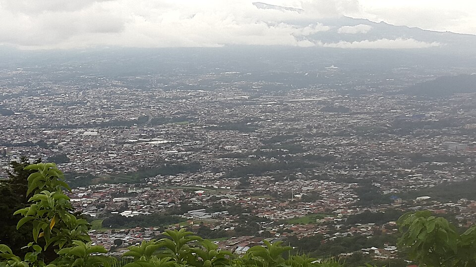 Alajuela — B2B and wholesale portals for local businesses