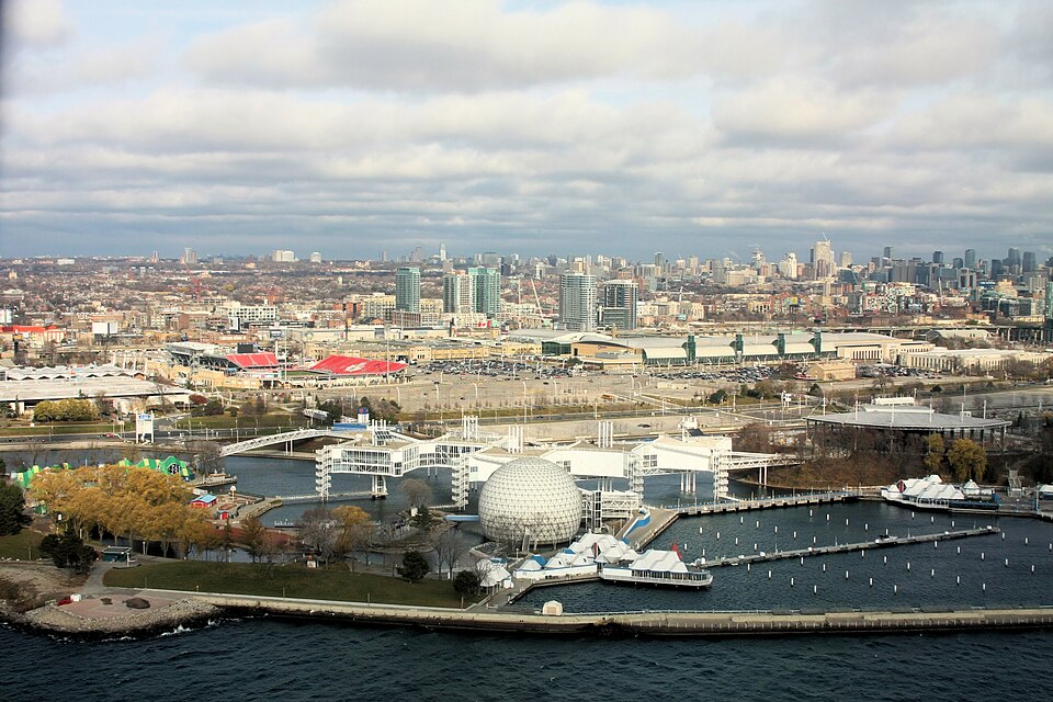 Toronto — multi-vendor marketplaces for local businesses