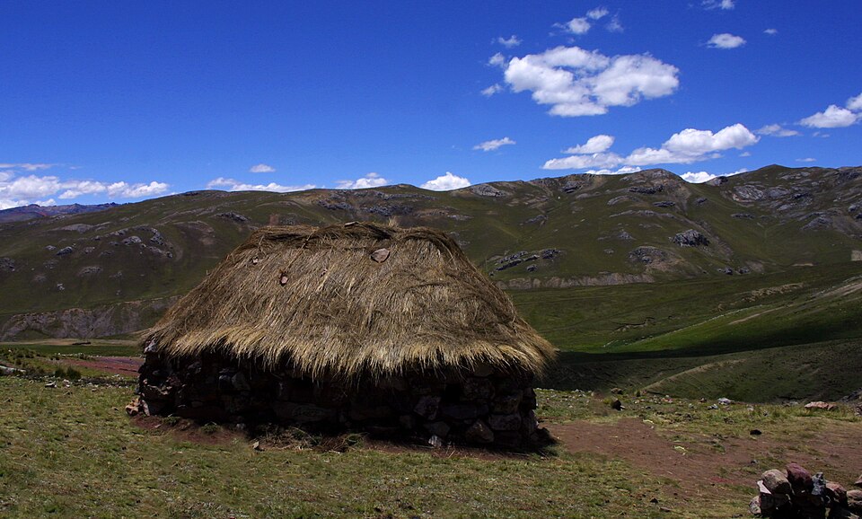 Peru — manufacturer and distributor portals for local businesses