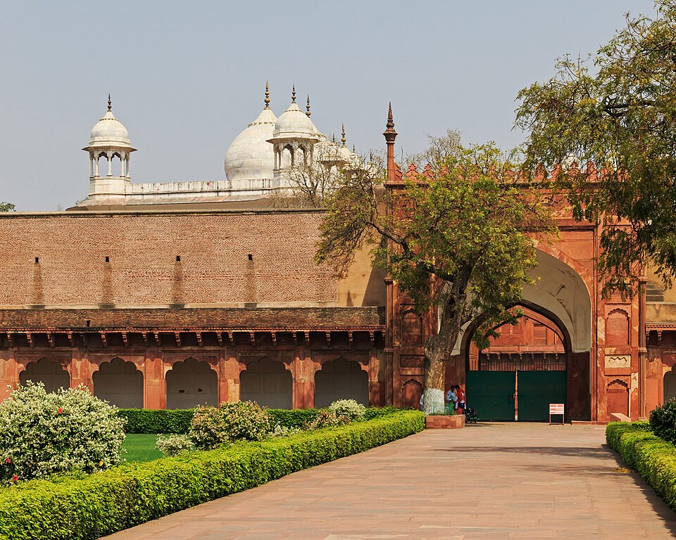 Agra — manufacturer and distributor portals for local businesses