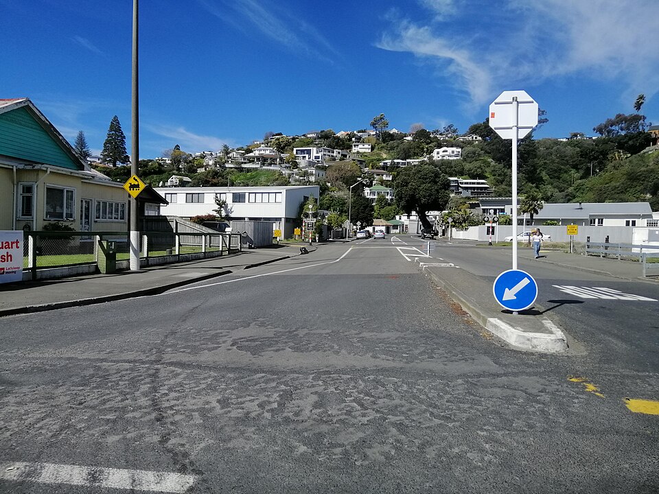 Napier — local market for manufacturer and distributor portals