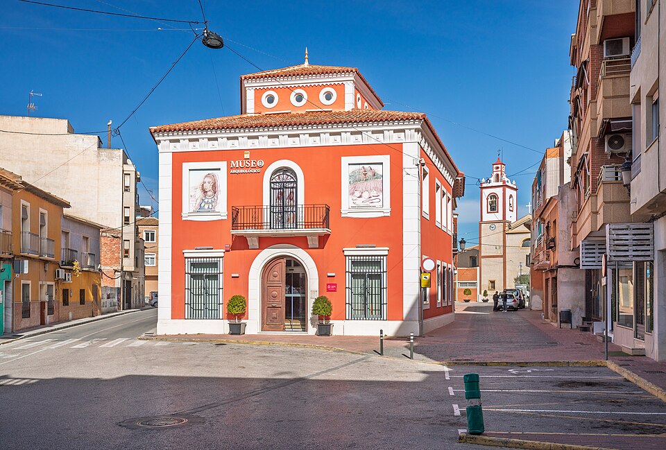 Alicante — international and multi-region stores for local businesses