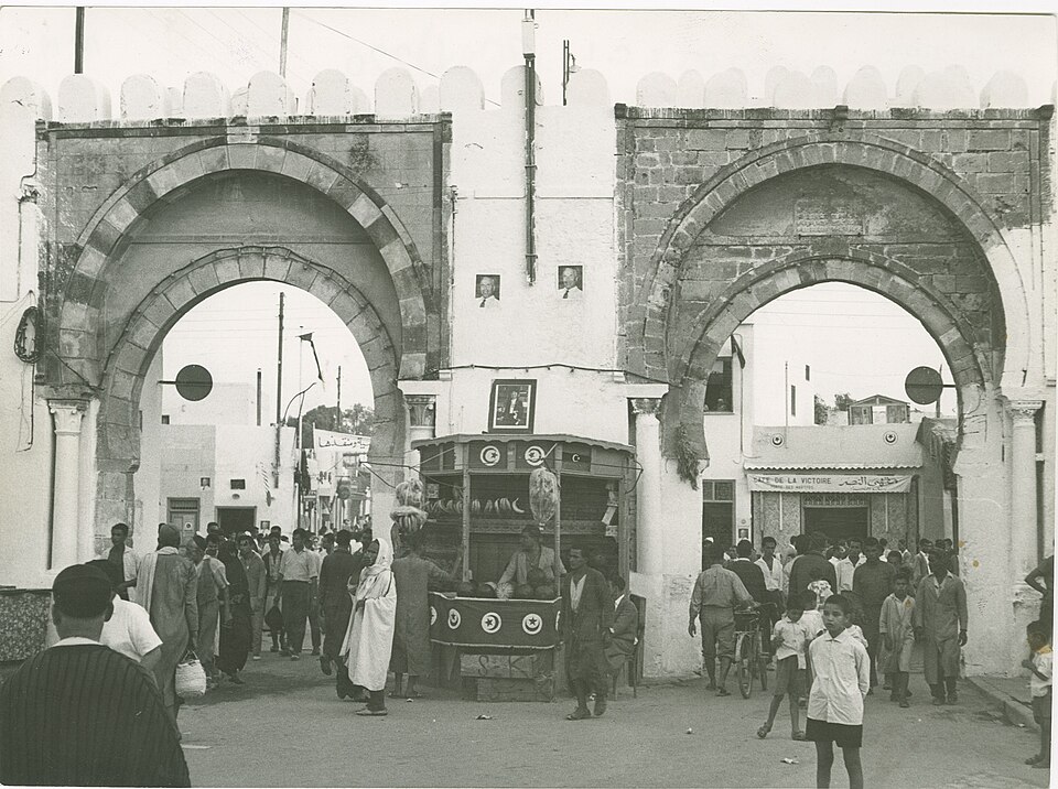 Kairouan — international and multi-region stores for local businesses