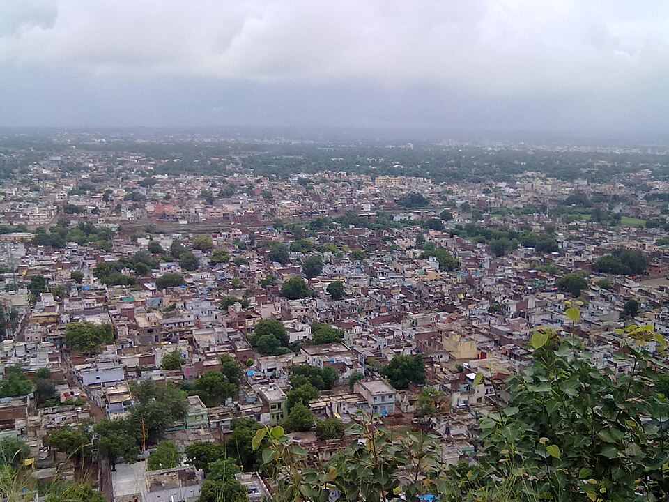 Gwalior — local market for international and multi-region stores
