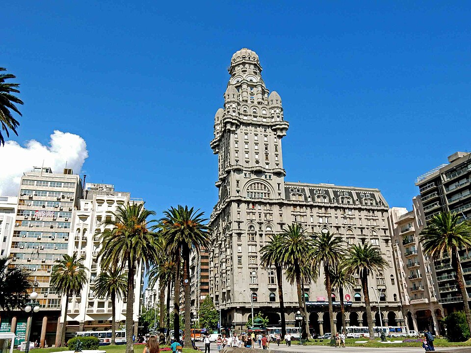 Montevideo — local market for subscription and membership platforms