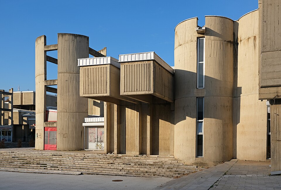 Skopje — manufacturer and distributor portals for local businesses