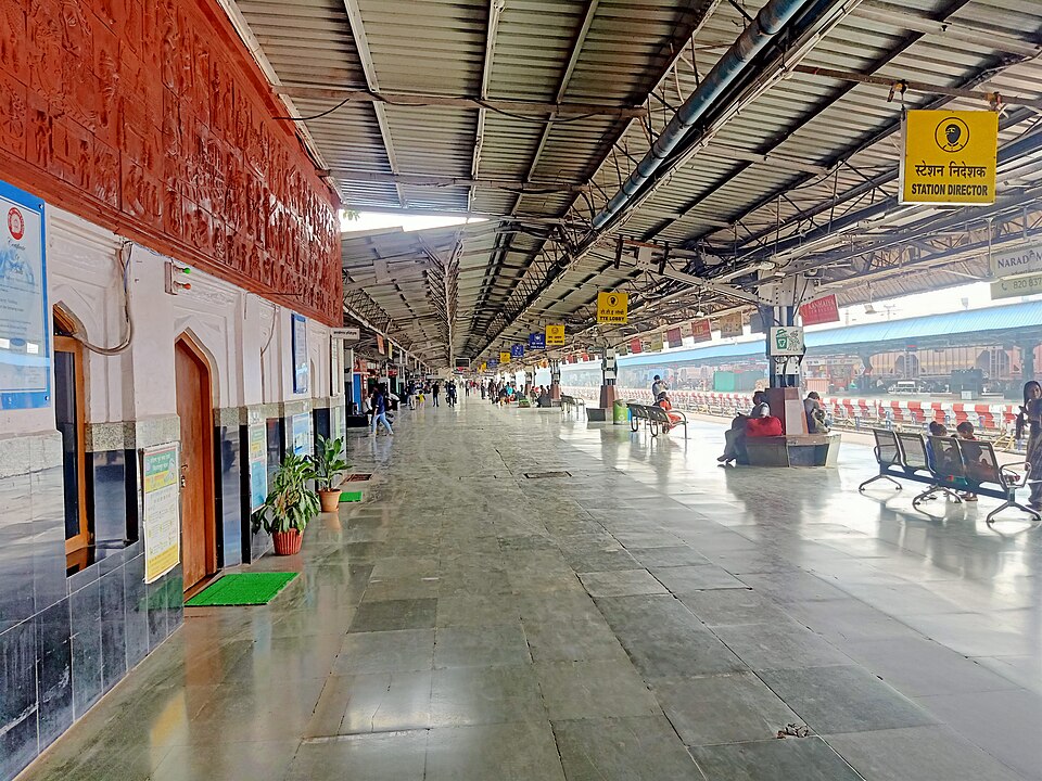Bilaspur — local market for international and multi-region stores