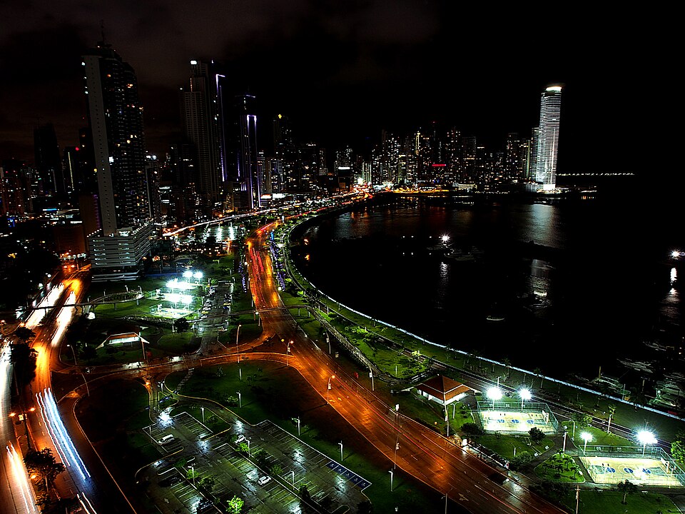 Panama — custom e-commerce platforms for local businesses