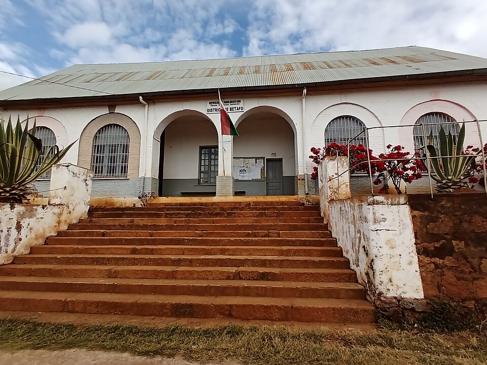 Antsirabe — manufacturer and distributor portals for local businesses