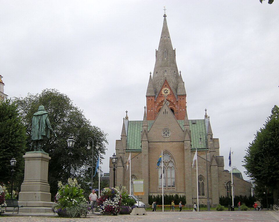 Örebro — international and multi-region stores for local businesses