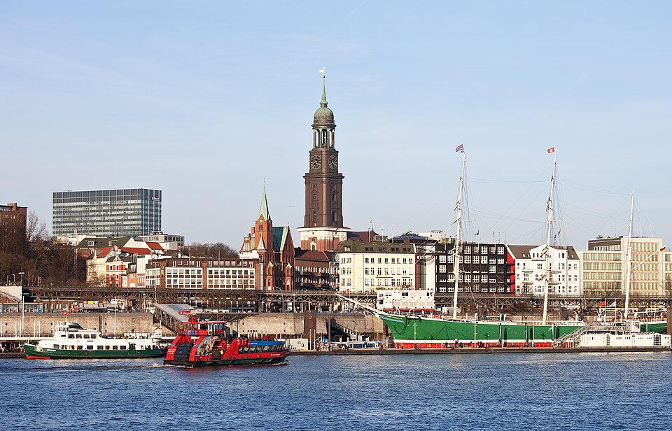 Hamburg — local market for service booking platforms