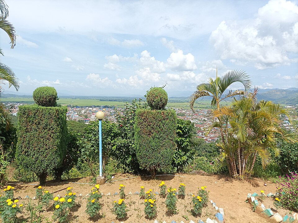 Kakching — local market for international and multi-region stores