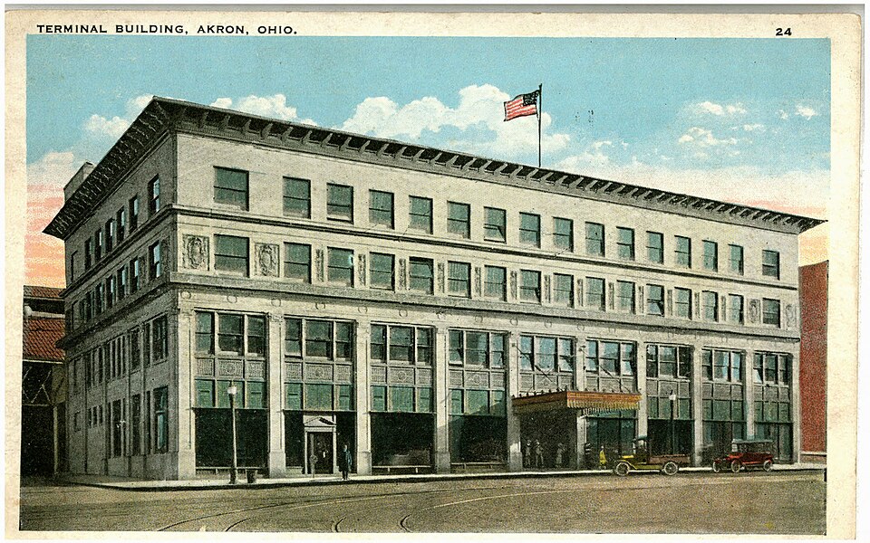 Akron — service booking platforms for local businesses