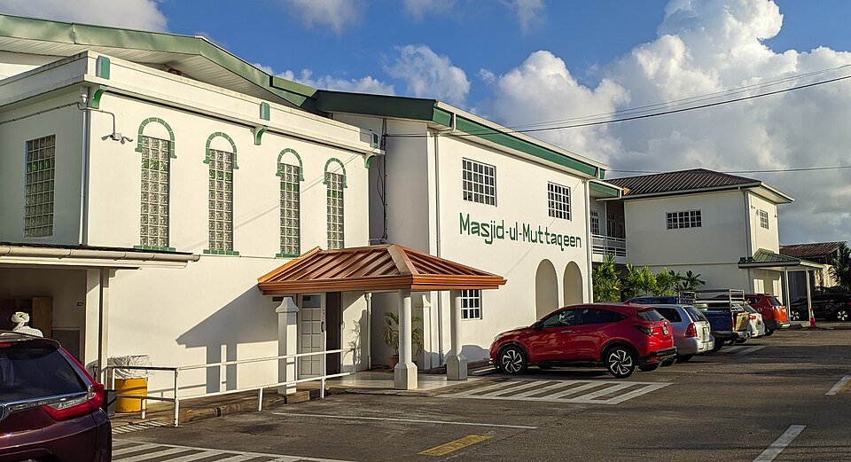 Chaguanas — manufacturer and distributor portals for local businesses
