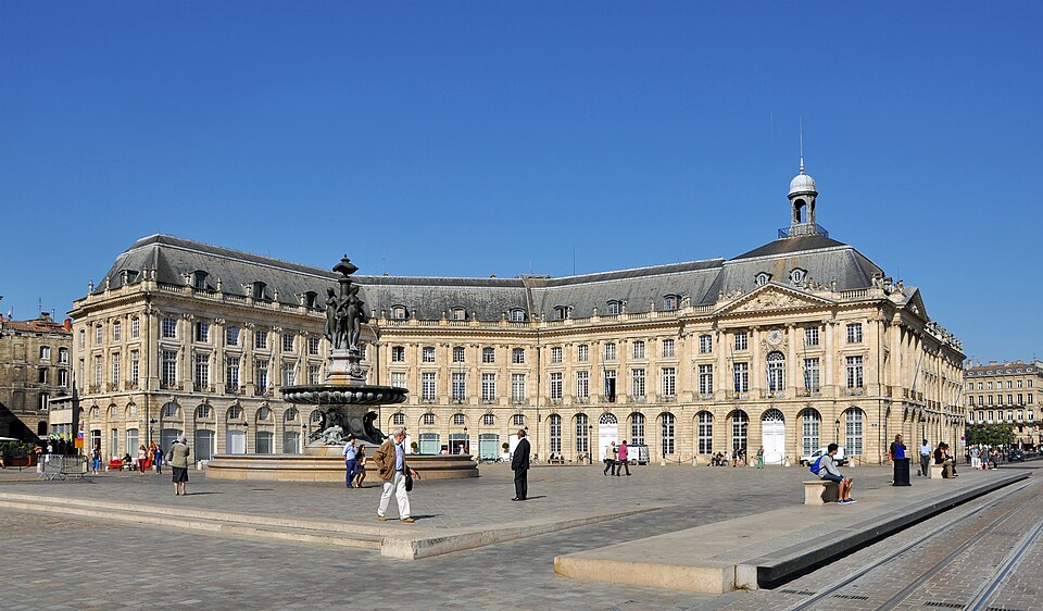 Bordeaux — local market for manufacturer and distributor portals