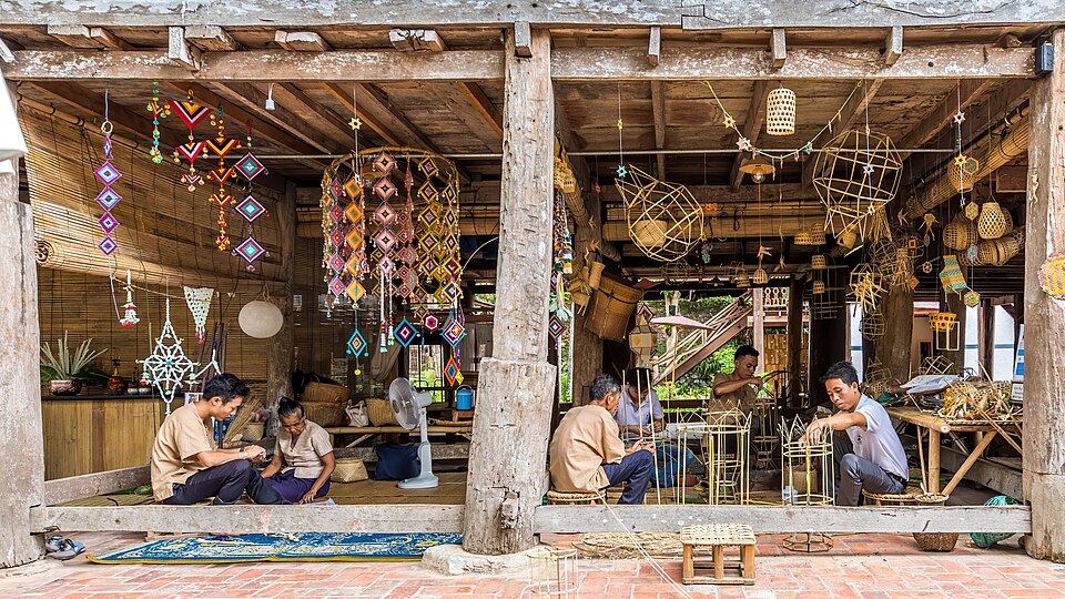 Vientiane — B2B and wholesale portals for local businesses
