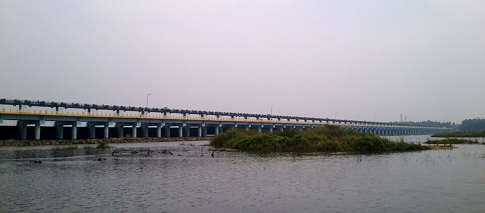 Ponnani — local market for online stores
