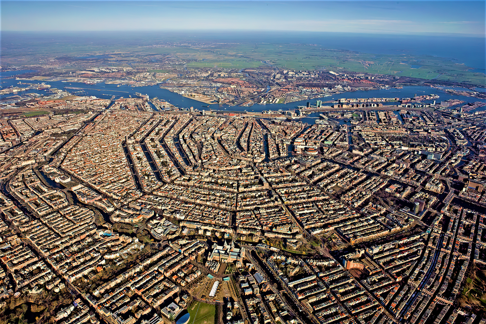 Amsterdam — local market for online stores