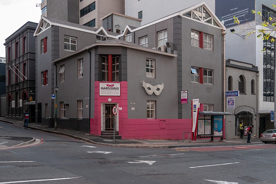 Cape Town — local market for custom e-commerce platforms