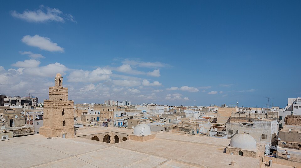 Sfax — local market for manufacturer and distributor portals