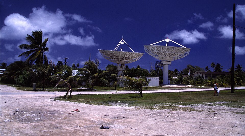 Majuro — local market for service booking platforms