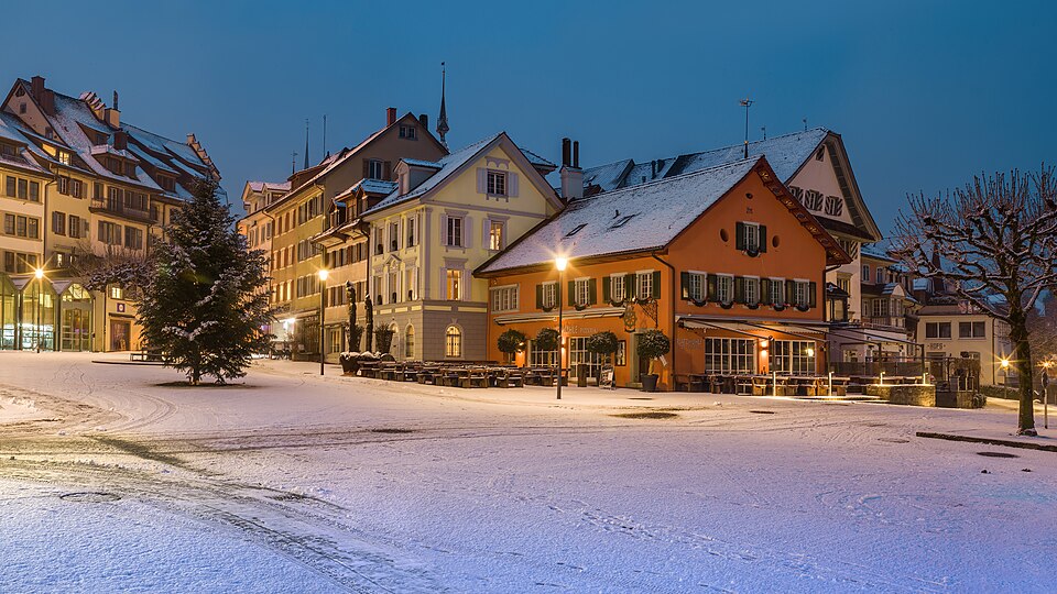 Zug — local market for multi-vendor marketplaces