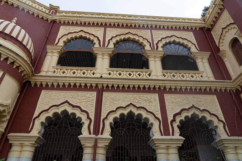 Darbhanga — local market for custom e-commerce platforms