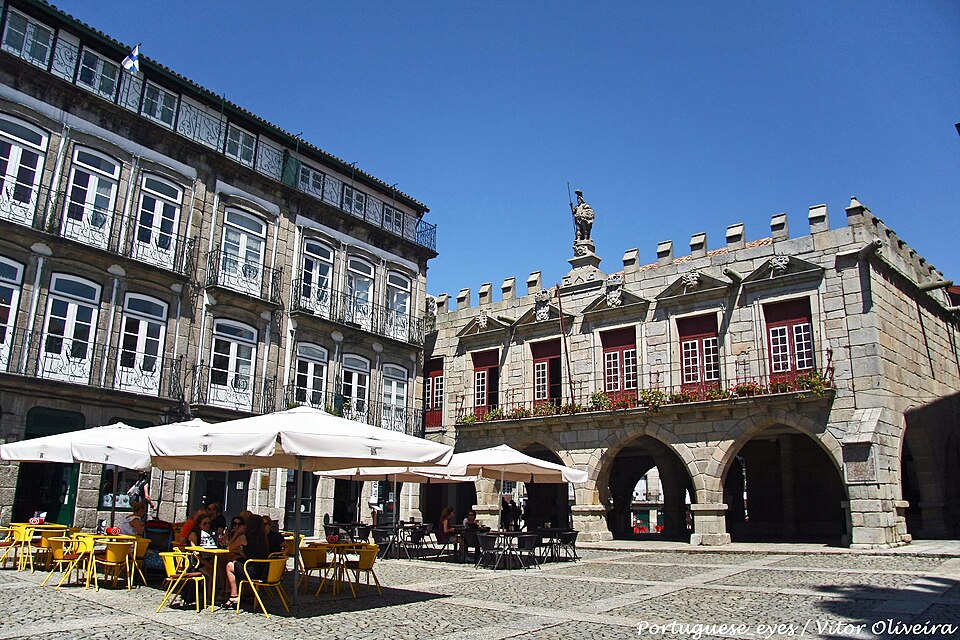Guimarães — local market for multi-vendor marketplaces