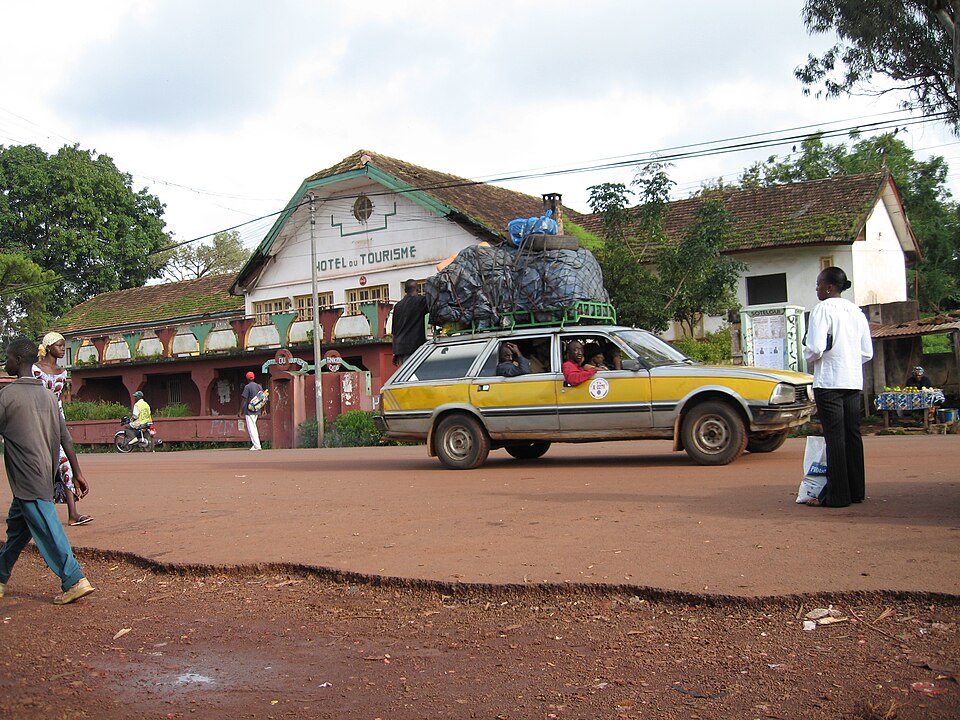 Labé — multi-vendor marketplaces for local businesses